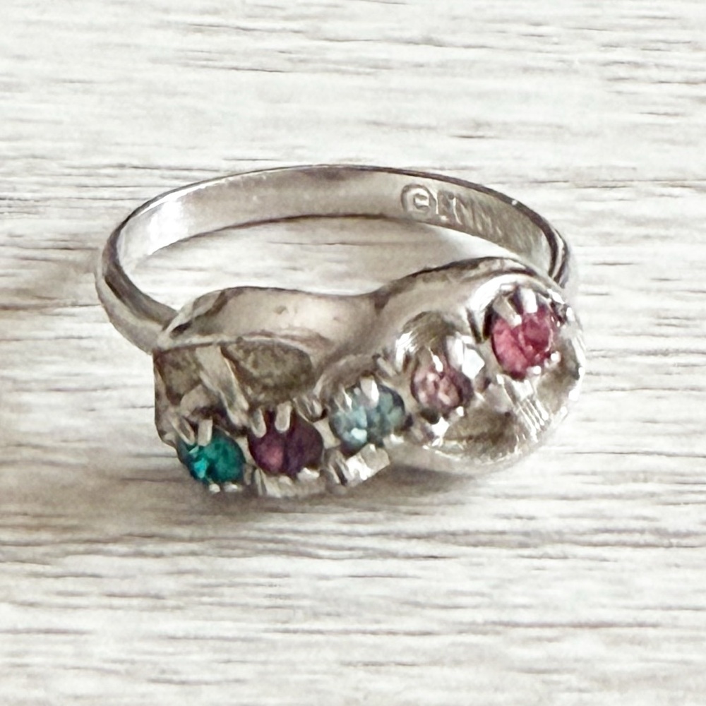 Emmons Vtg Size 6.75 Adjustable Silver Tone Multicolor Rhinestone Ring 60s 70s - Picture 7 of 13